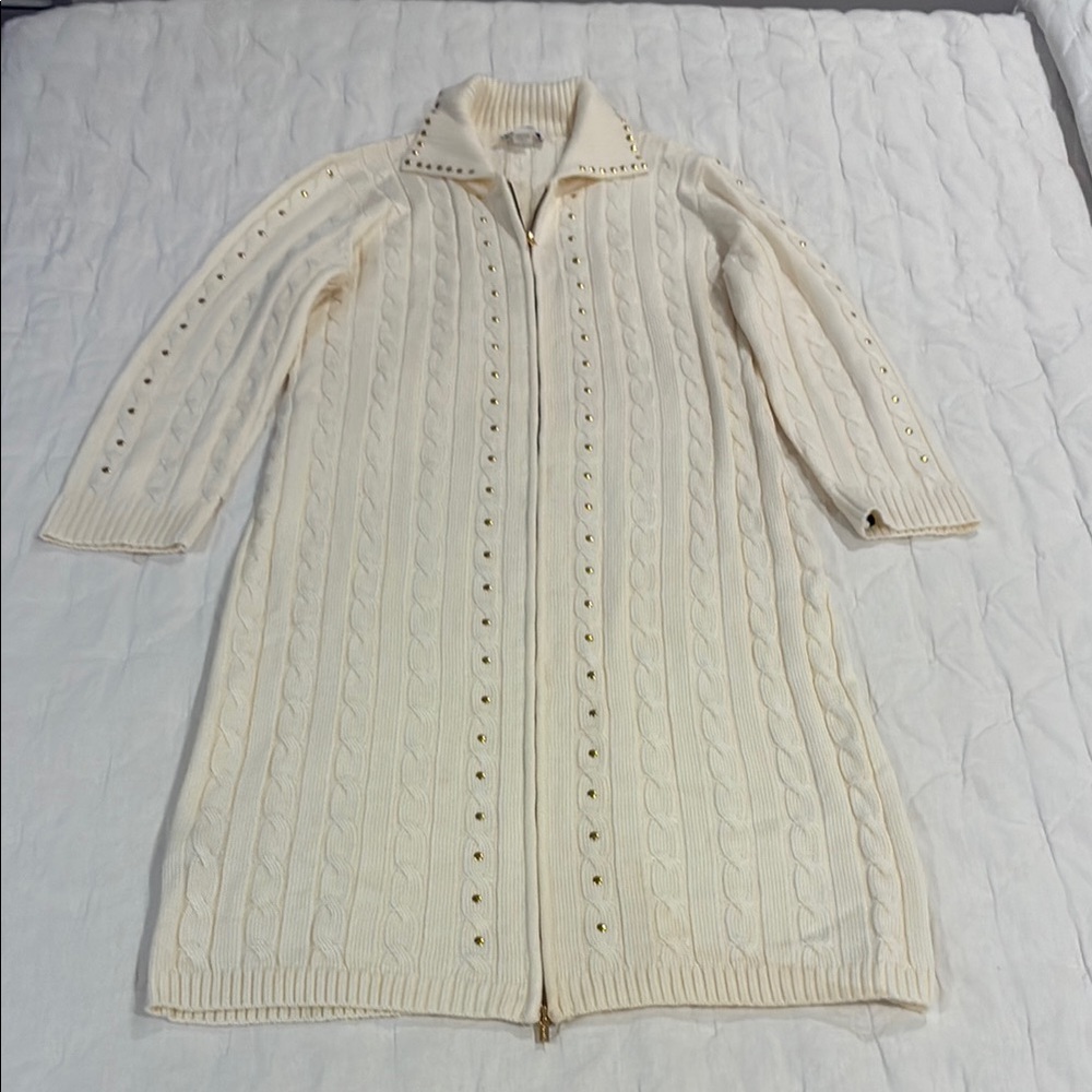 Elegant Cream Knit Cardigan